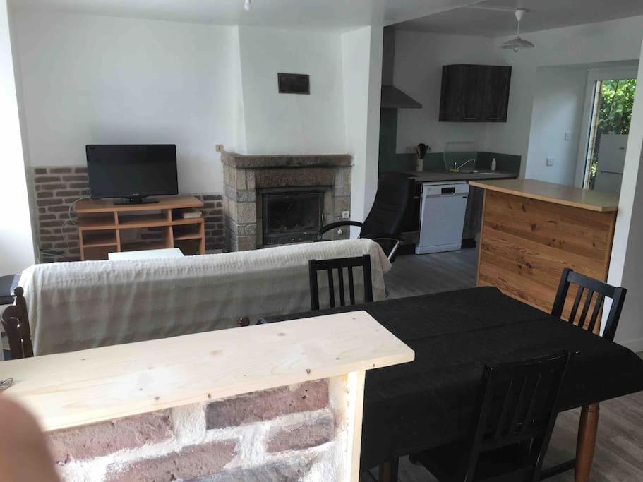 Villa Maison Au Calme Recemment Renovee à Lescouet-Jugon Extérieur photo